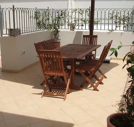 מלון דירות La Corte 4*